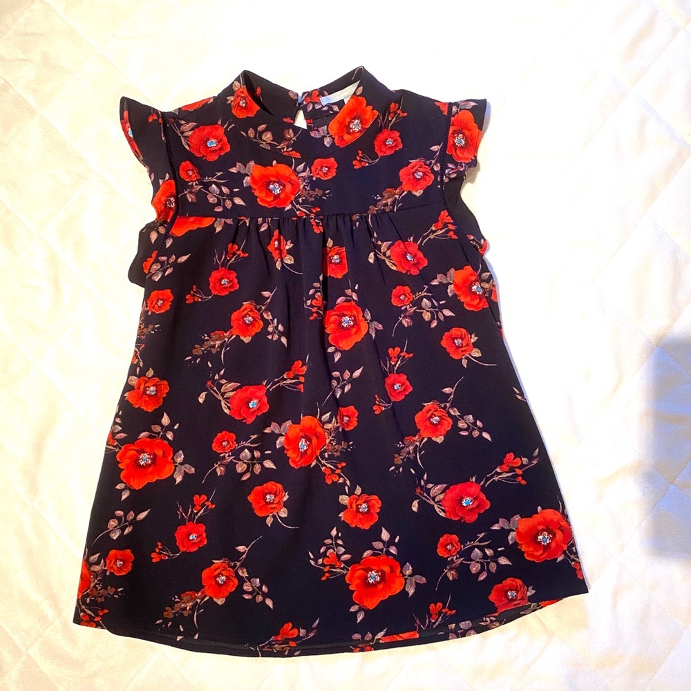 Blue and red floral pattern sleveless blouse